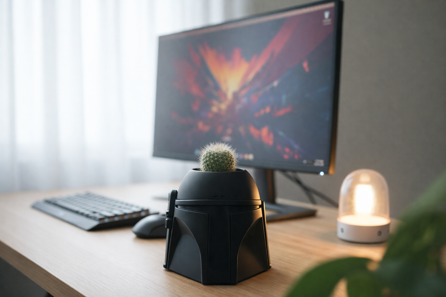 Mando Helm Planter — Surprise pack